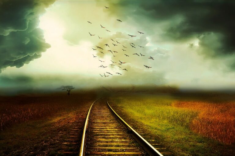 railroad tracks, title, railroad-4688247.jpg